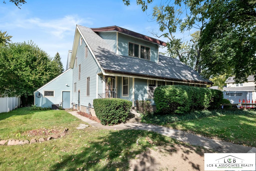843 Temple Street, Grand Rapids