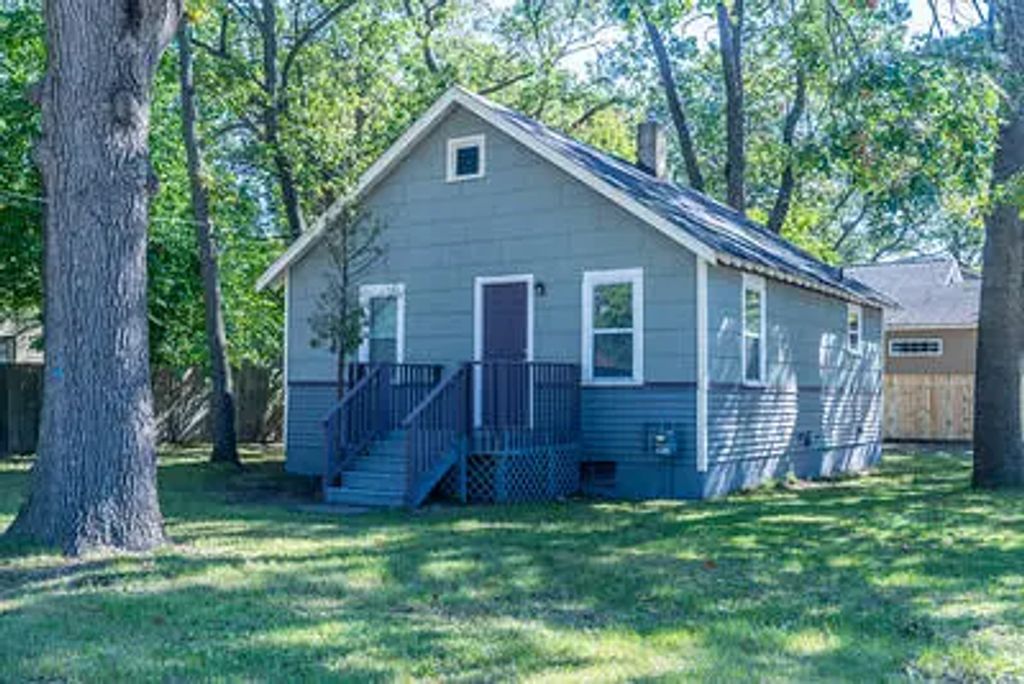 1910 Valley Street, Muskegon
