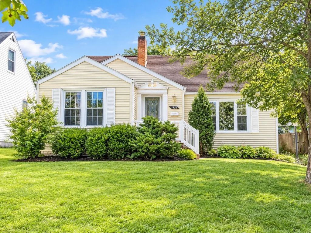 1822 Mayfair Drive, Grand Rapids