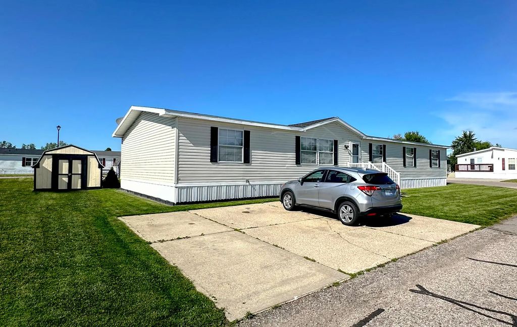 8525 Sparrow Street, Zeeland