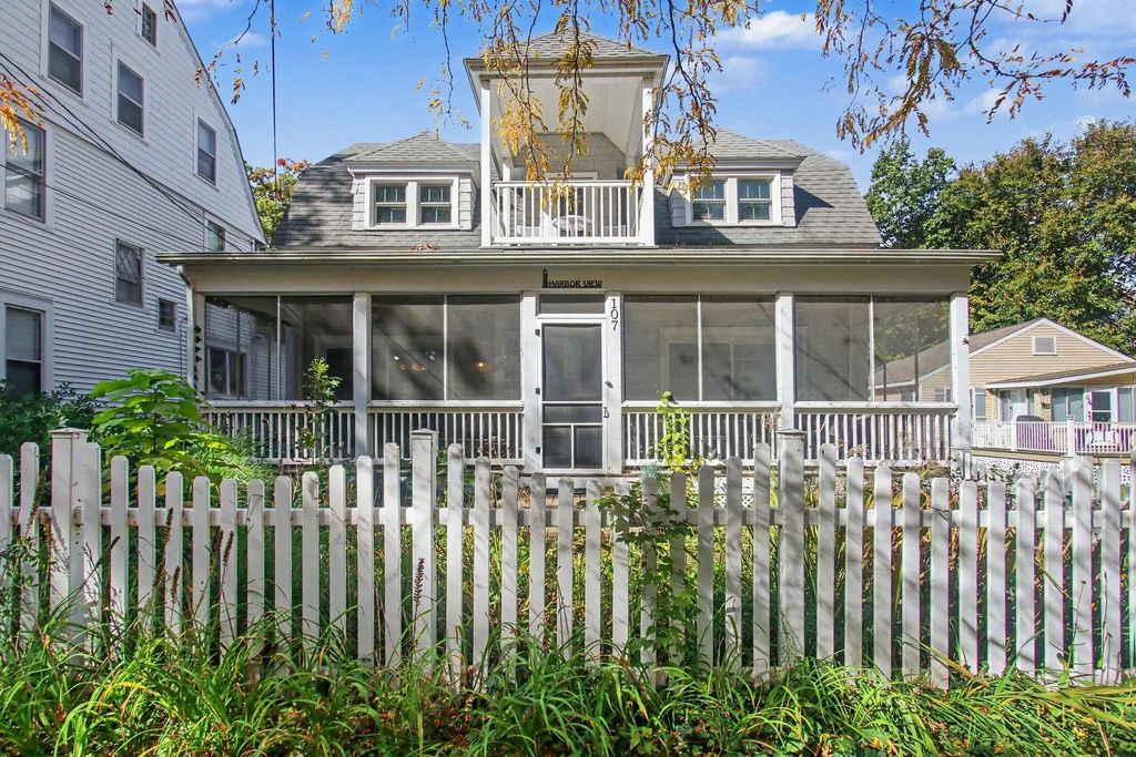 107 Park Avenue, South Haven