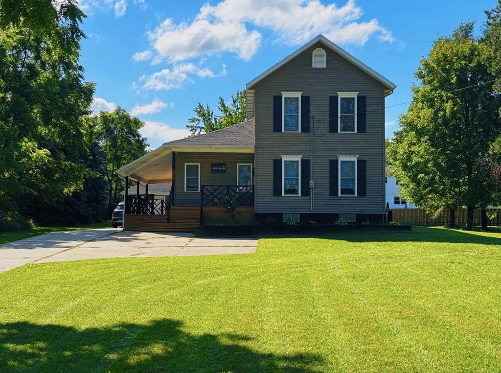 1122 68th Street, Grand Rapids