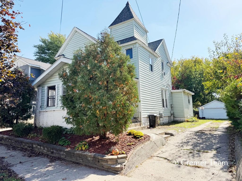 928 Worden Street, Grand Rapids