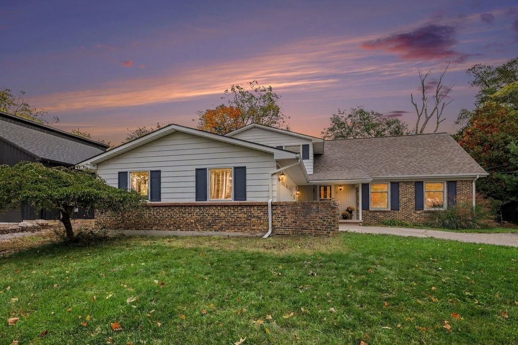 2208 Ontonagon Avenue, Grand Rapids