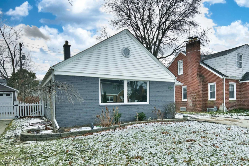 1641 Hampton Road, Grosse Pointe Woods