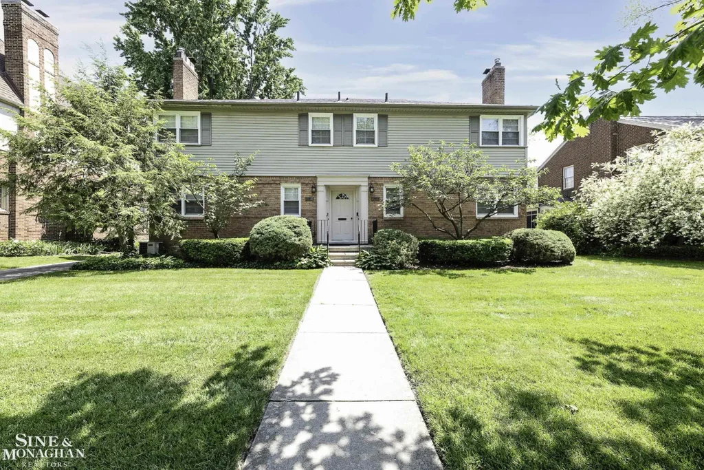 814 Harcourt Road, Grosse Pointe Park