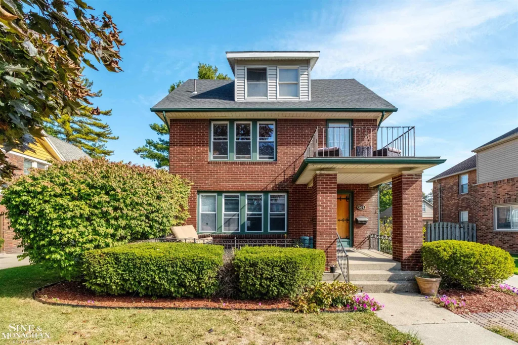674 Neff Road, Grosse Pointe