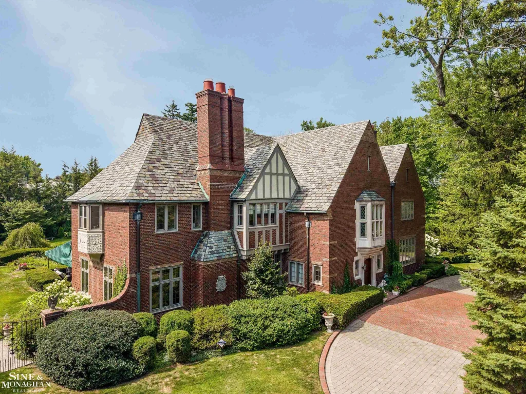 257 Ridge Road, Grosse Pointe Farms