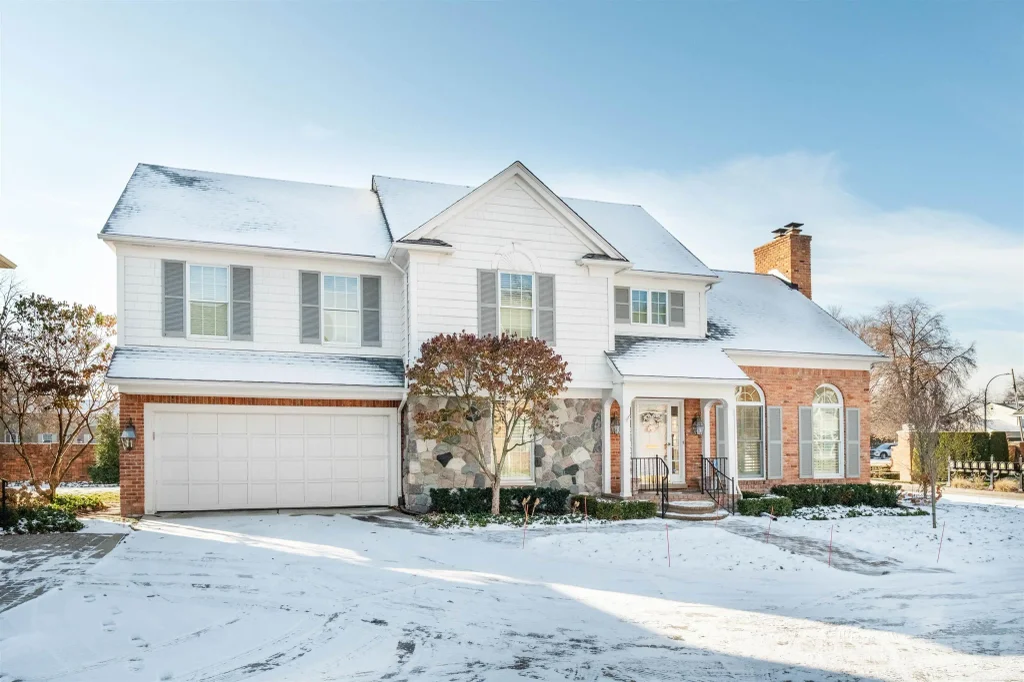 926 Lochmoor Place, Grosse Pointe Woods