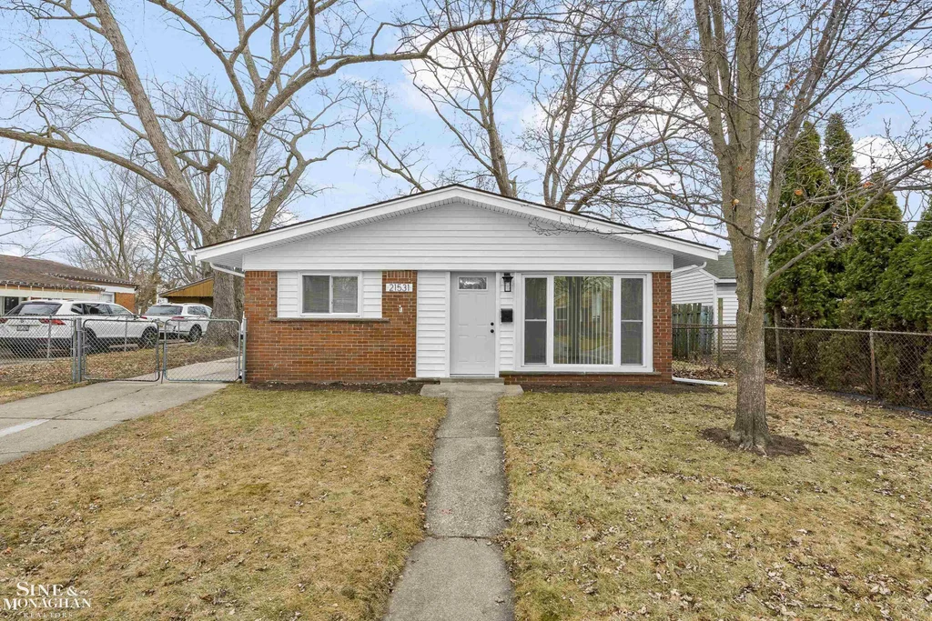 21531 Timberidge Street, Saint Clair Shores