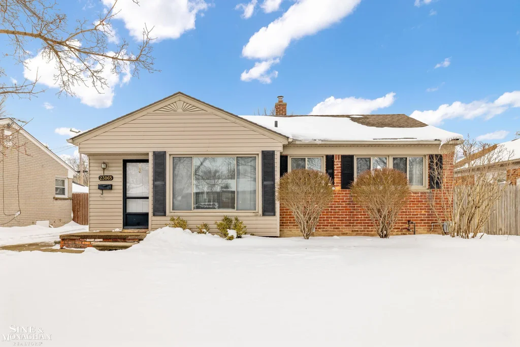 23065 Englehardt Street, Saint Clair Shores