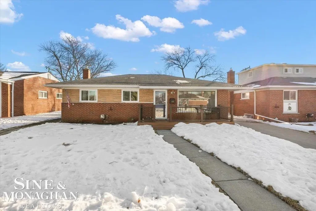 31736 Tanglewood Road, Saint Clair Shores