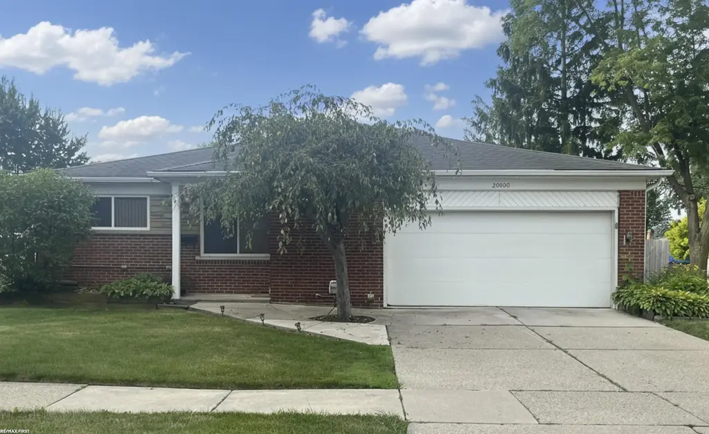 20900 Bayside Street, Saint Clair Shores