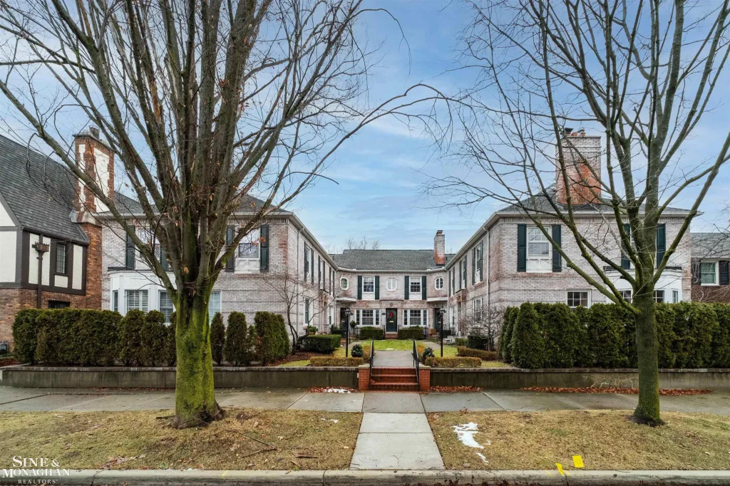 47 Cranford Lane, Grosse Pointe