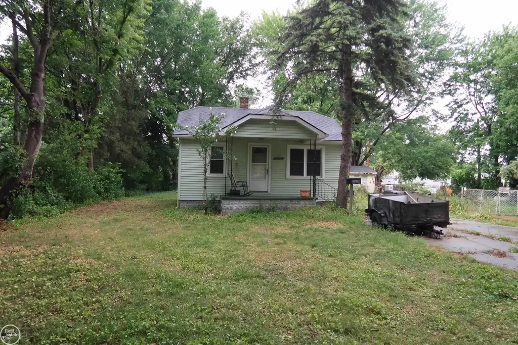 21919 Maxine St Street, Saint Clair Shores