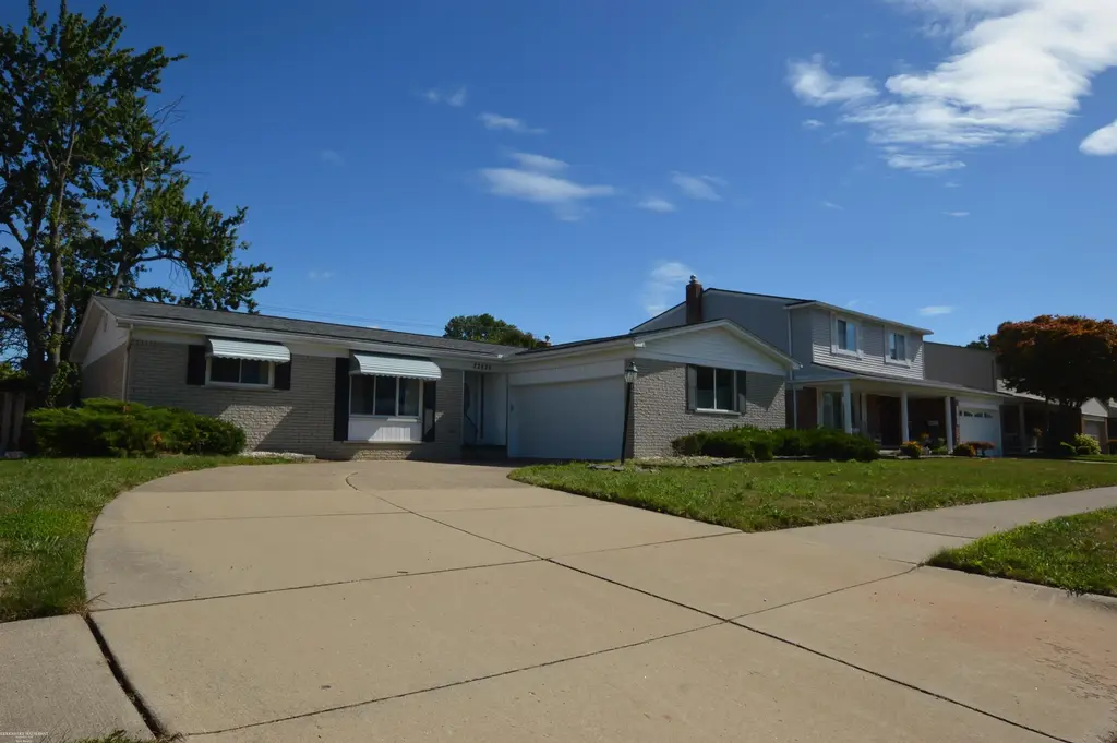 22825 Newberry Street, Saint Clair Shores