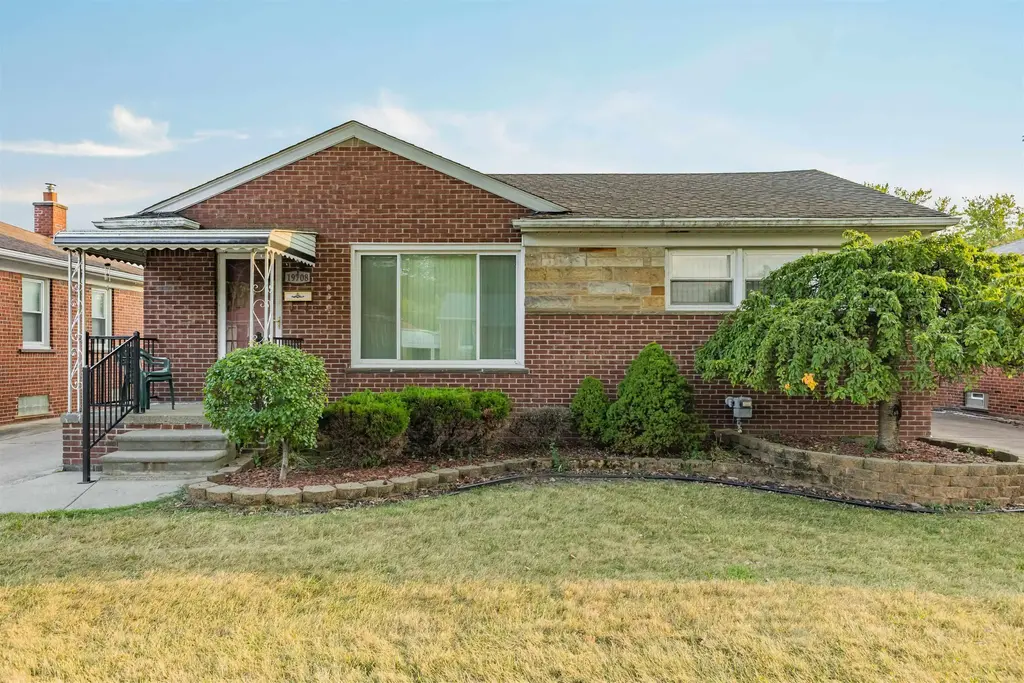 19708 California Street, Saint Clair Shores