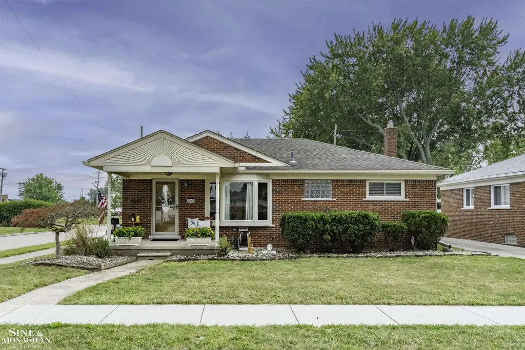 22928 Lincoln Road, Saint Clair Shores