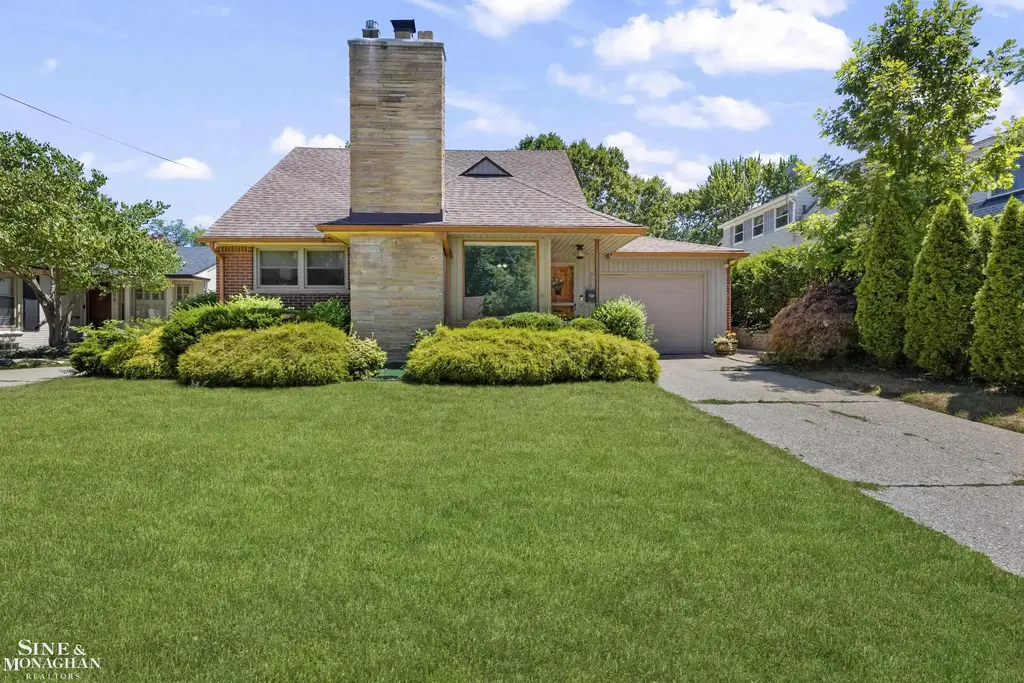 306 Ridge Road, Grosse Pointe Farms