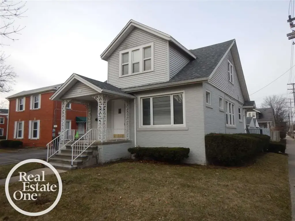 713 Saint Clair Street, Grosse Pointe