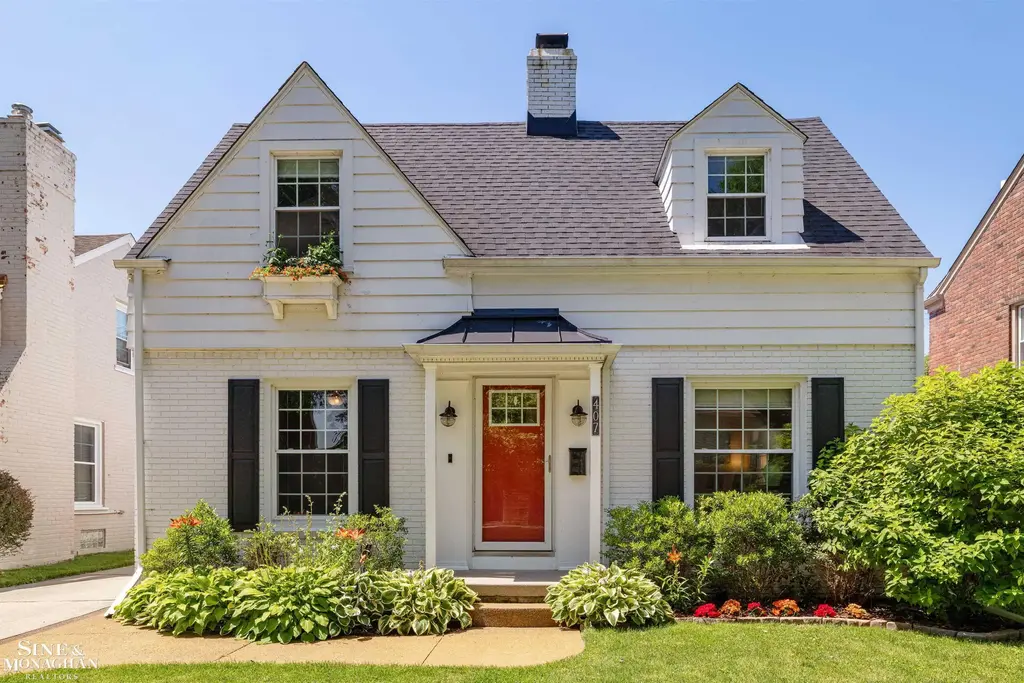 407 Lothrop Road, Grosse Pointe Farms