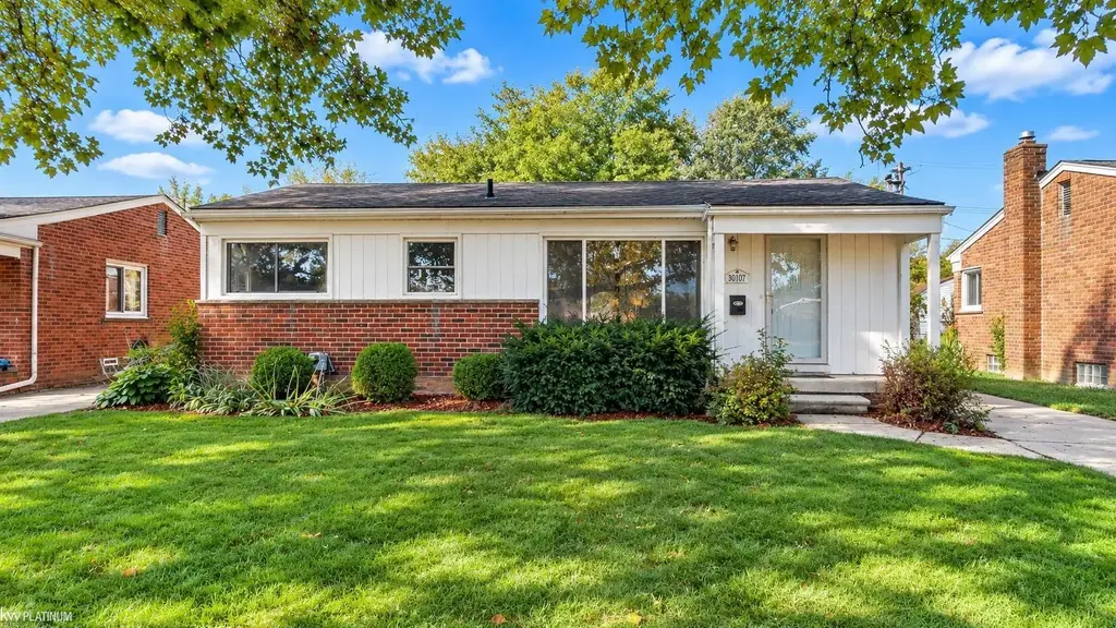 30107 Rosebriar Street, Saint Clair Shores