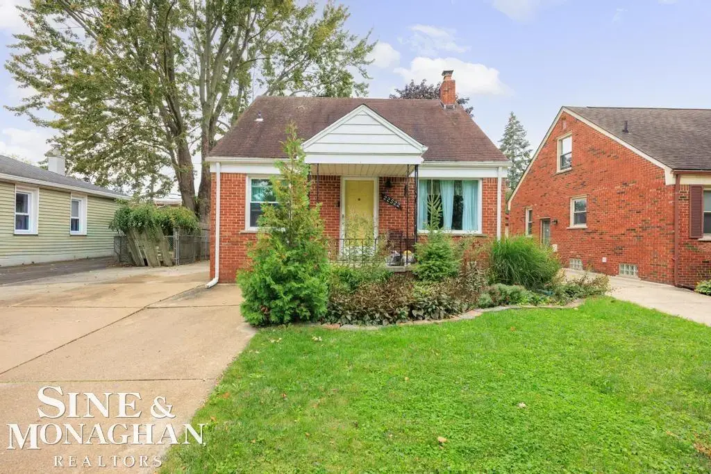 22522 Harper Lake Ave Street, Saint Clair Shores
