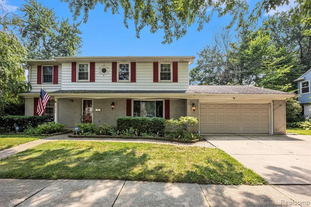 20740 Marter Road, Grosse Pointe Woods