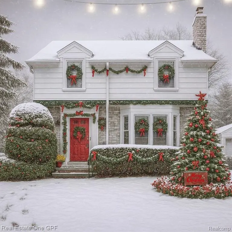 20670 Vernier Circle, Grosse Pointe Woods