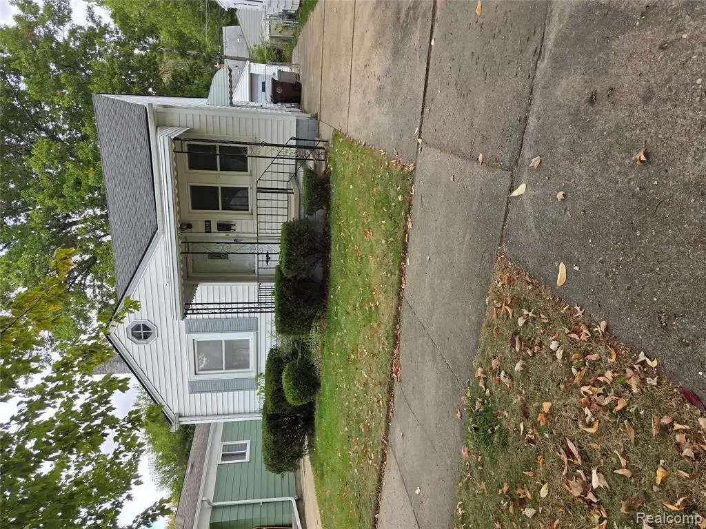 2138 Ridgemont Road, Grosse Pointe Woods