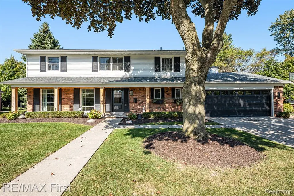 34 Putnam Place, Grosse Pointe Shores