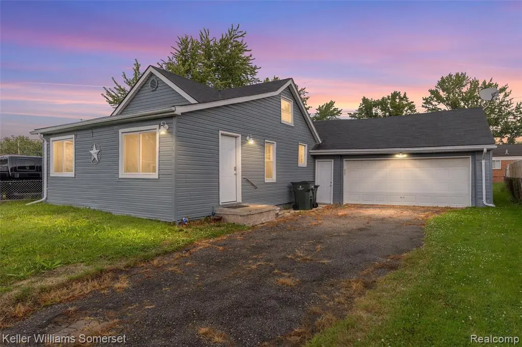 22937 Detour Street, Saint Clair Shores