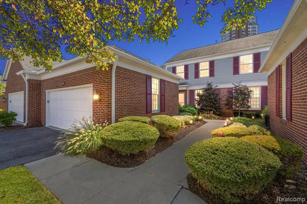 9000 Harbor Place Drive, Saint Clair Shores