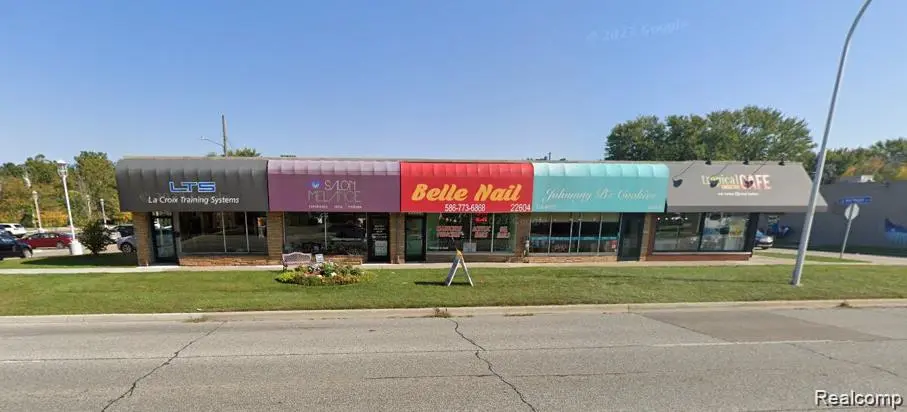 988 N Esplanade Greater Mack, Saint Clair Shores