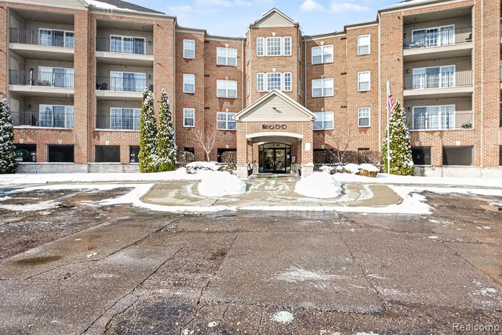 2104 Country Club Drive, Saint Clair Shores