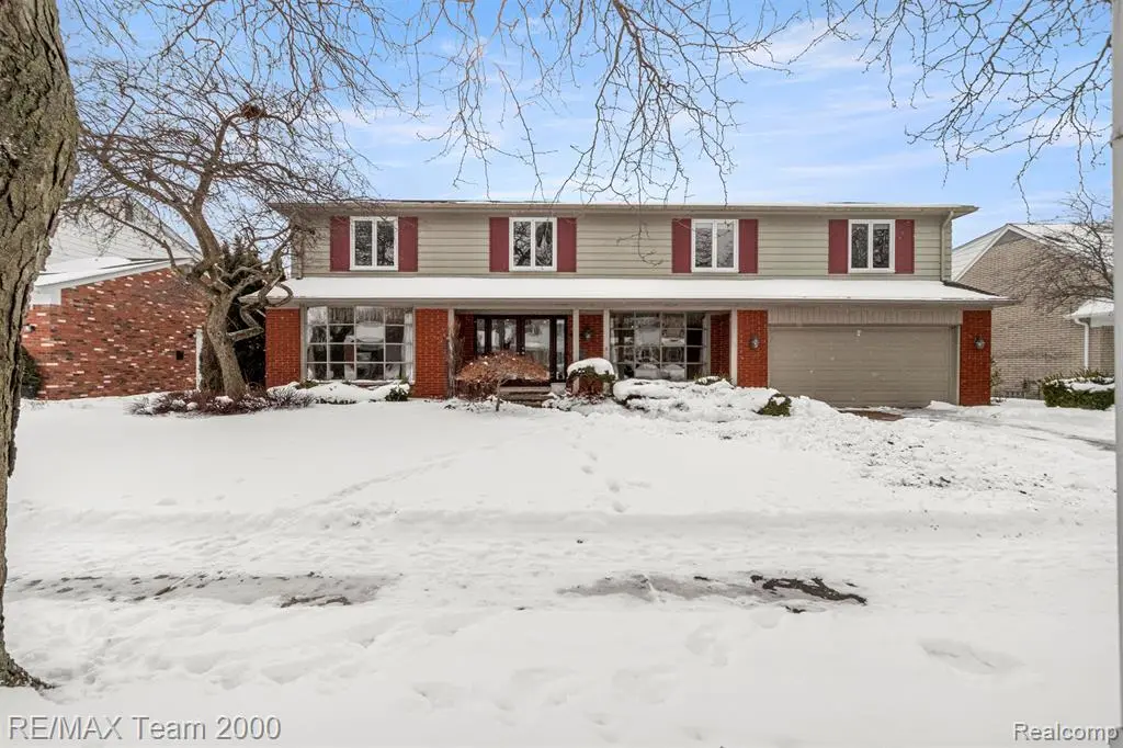 741 Briarcliff Drive, Grosse Pointe Woods