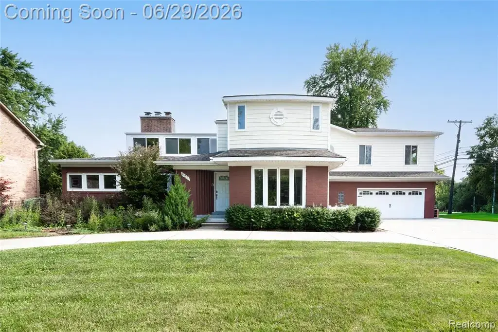 622 Sunningdale Drive, Grosse Pointe