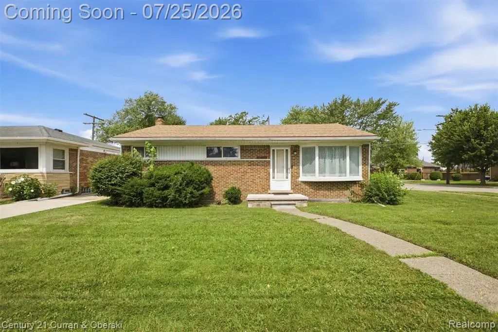 32819 Jefferson Avenue, Saint Clair Shores