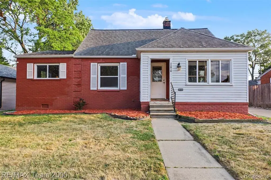 22030 Harper Lake Avenue, Saint Clair Shores