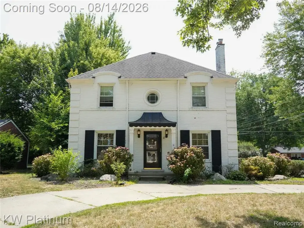 657 Hawthorne Road, Grosse Pointe Woods