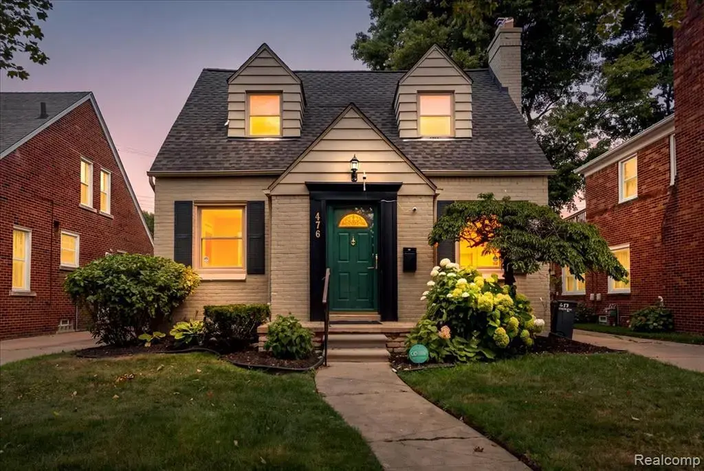476 Touraine Road, Grosse Pointe Farms
