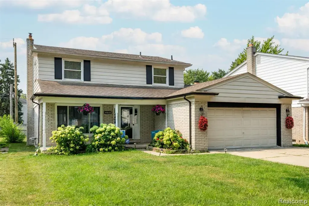 19922 Parkside Street, Saint Clair Shores