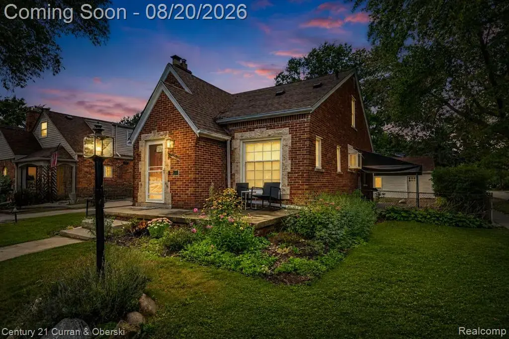 2100 Lancaster Street, Grosse Pointe Woods