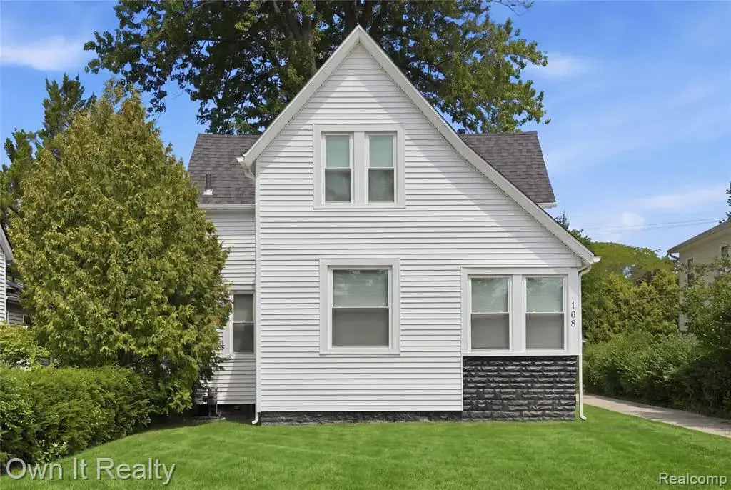 168 Kerby Road, Grosse Pointe Farms
