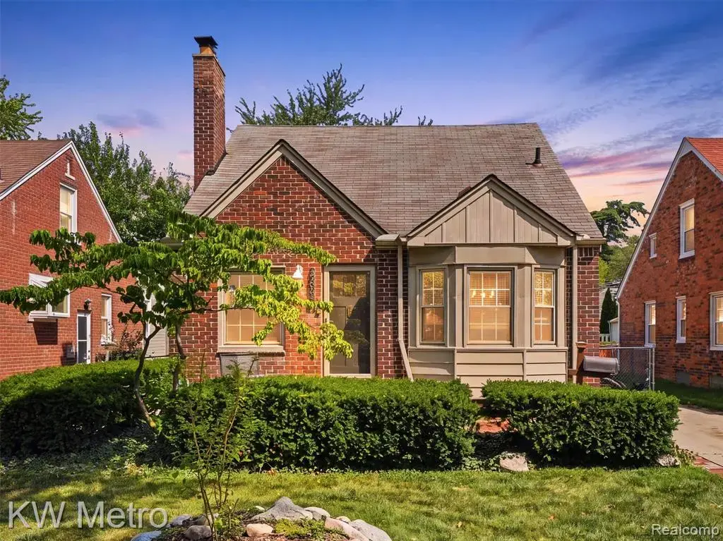 2048 Anita Avenue, Grosse Pointe Woods