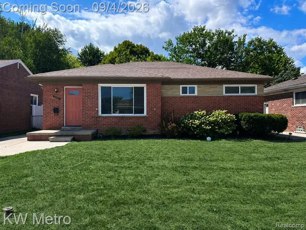 26219 Harmon Street, Saint Clair Shores