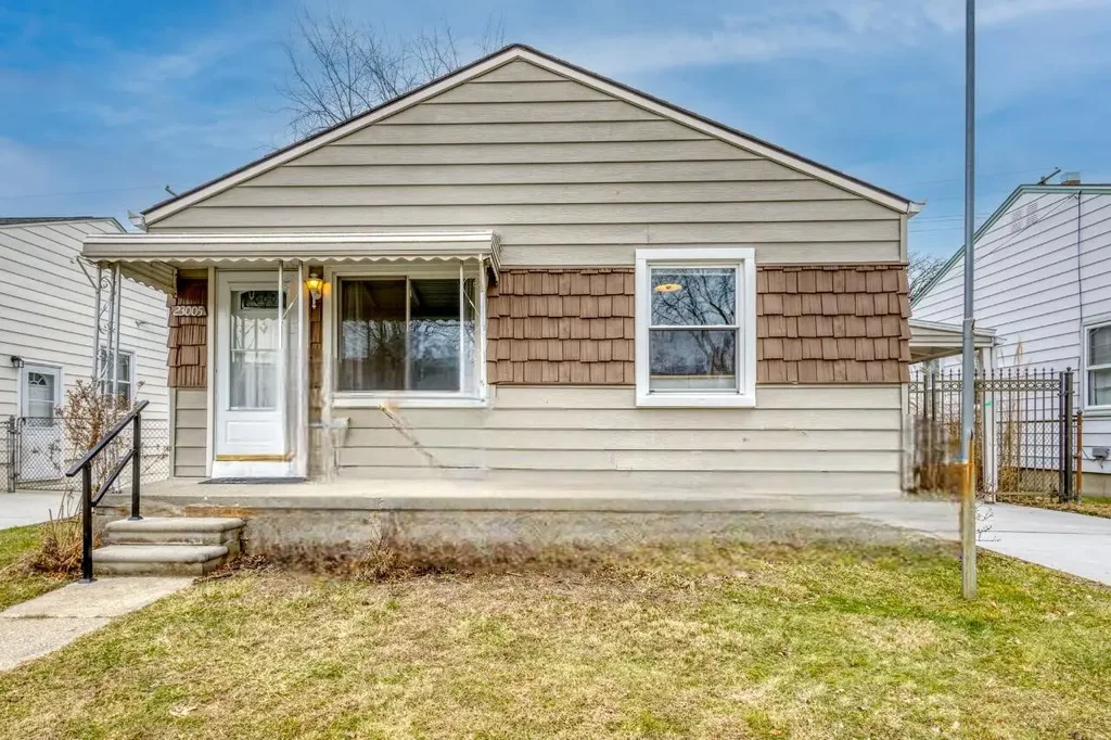 23005 California Street, Saint Clair Shores