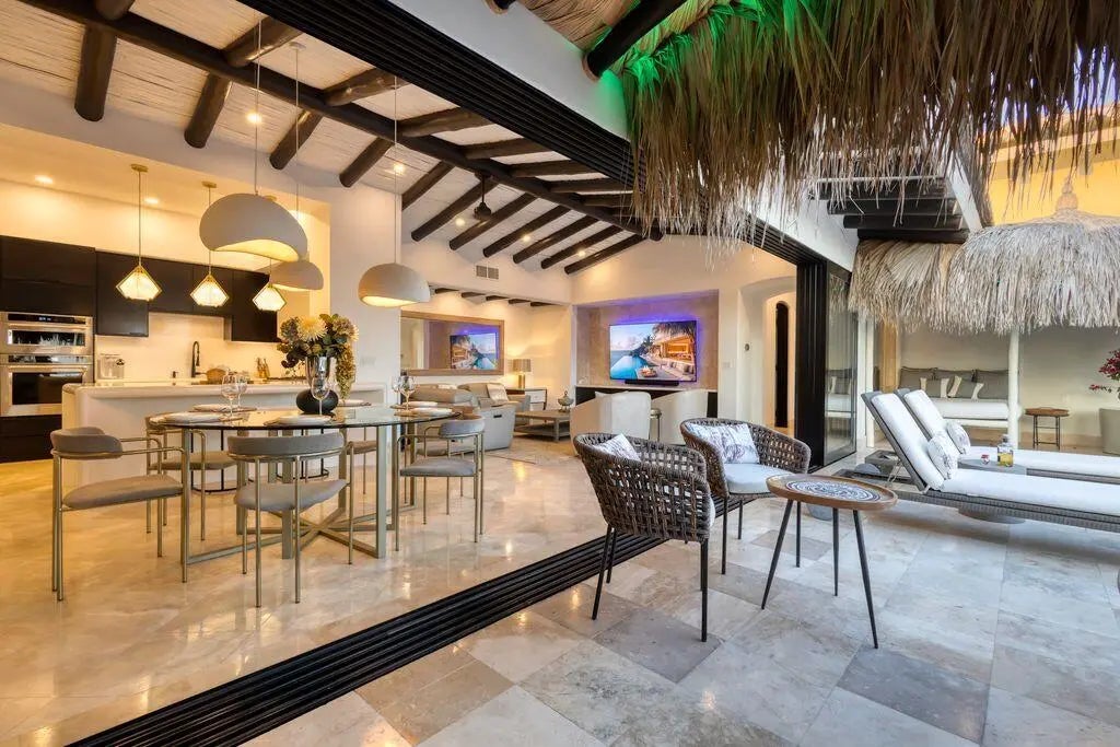 House Of The Rising Star, Cabo Corridor