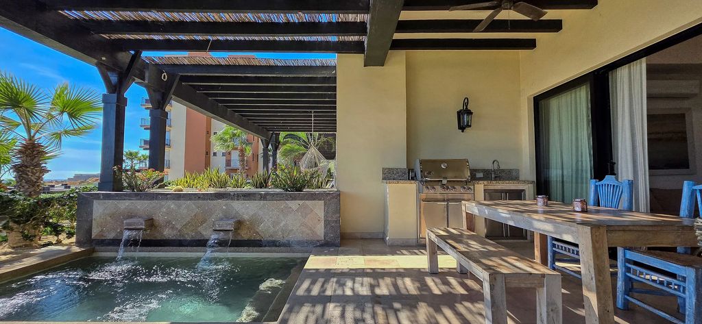 Unobstructed Ocean Views Pent-garden Residence, Pacific