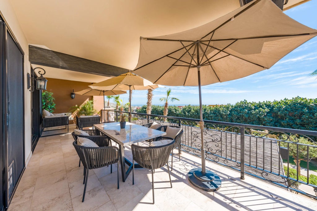 Turnkey Corner 3 Bd Copala, Pacific